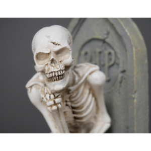 Resin Skeleton Statue Home Table Decor - Image 3