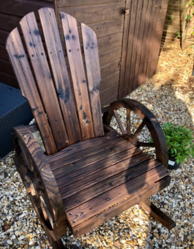 Wooden-Rocking-Chair